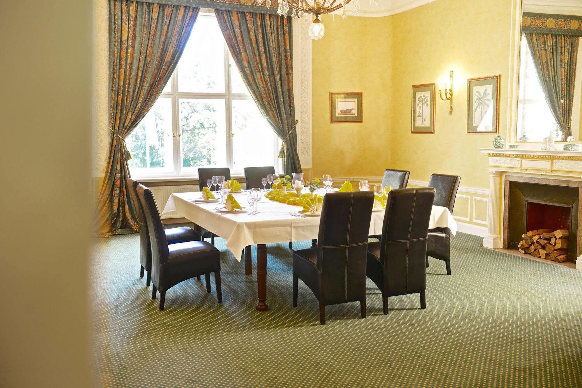 Schlosshotel Villa Westerberge Aschersleben Εξωτερικό φωτογραφία
