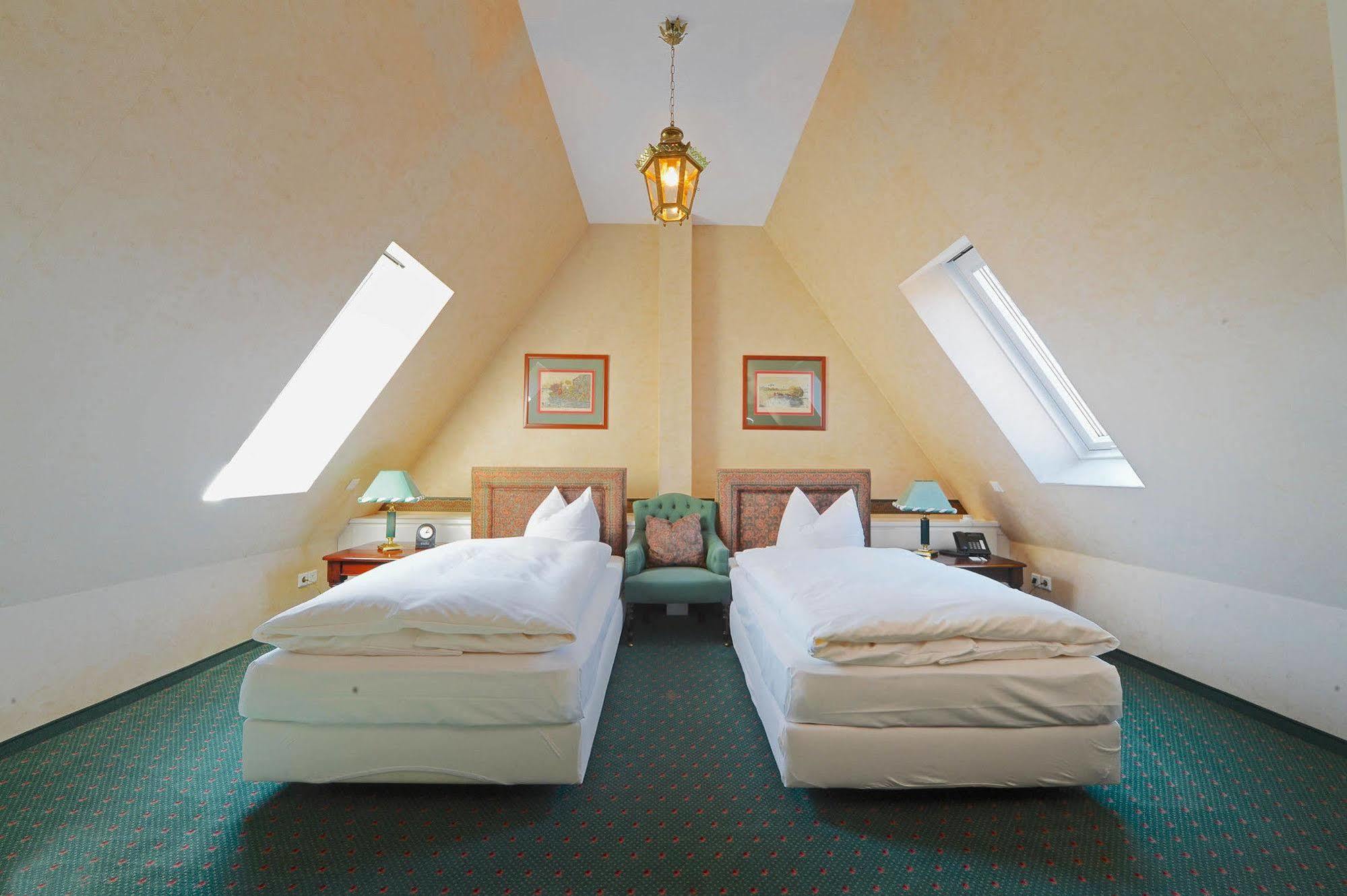 Schlosshotel Villa Westerberge Aschersleben Εξωτερικό φωτογραφία